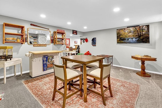 carpeted dining area featuring recessed lighting and baseboards