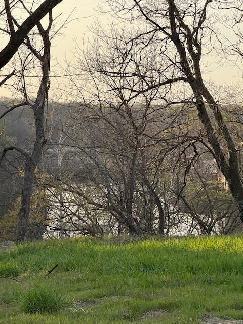 17017 Millcreek Rd, Loch Lloyd, MO 64012
