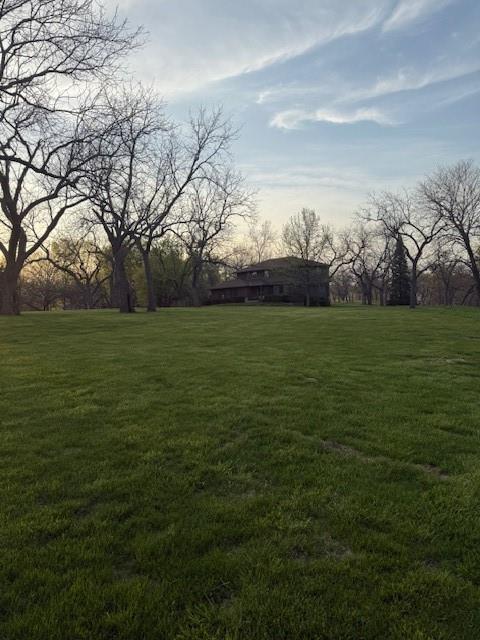 17017 Millcreek Rd, Loch Lloyd, MO 64012