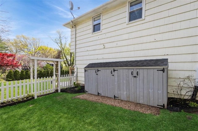 7345 Booth St, Prairie Village, KS 66208 - exterior space with fence