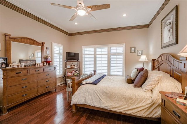 bedroom with recessed lighting, dark wood-style flooring, crown molding, and ceiling fan