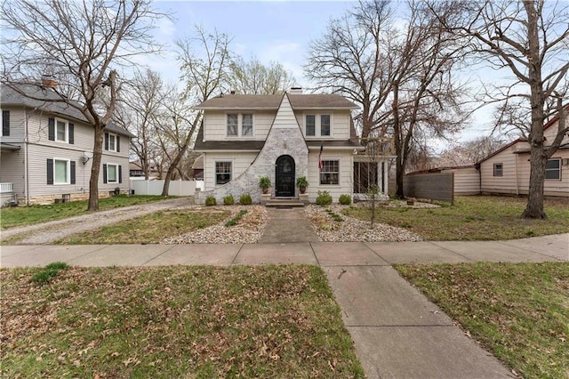 319 S Elm St, Ottawa, KS 66067 - view of front of home with a chimney