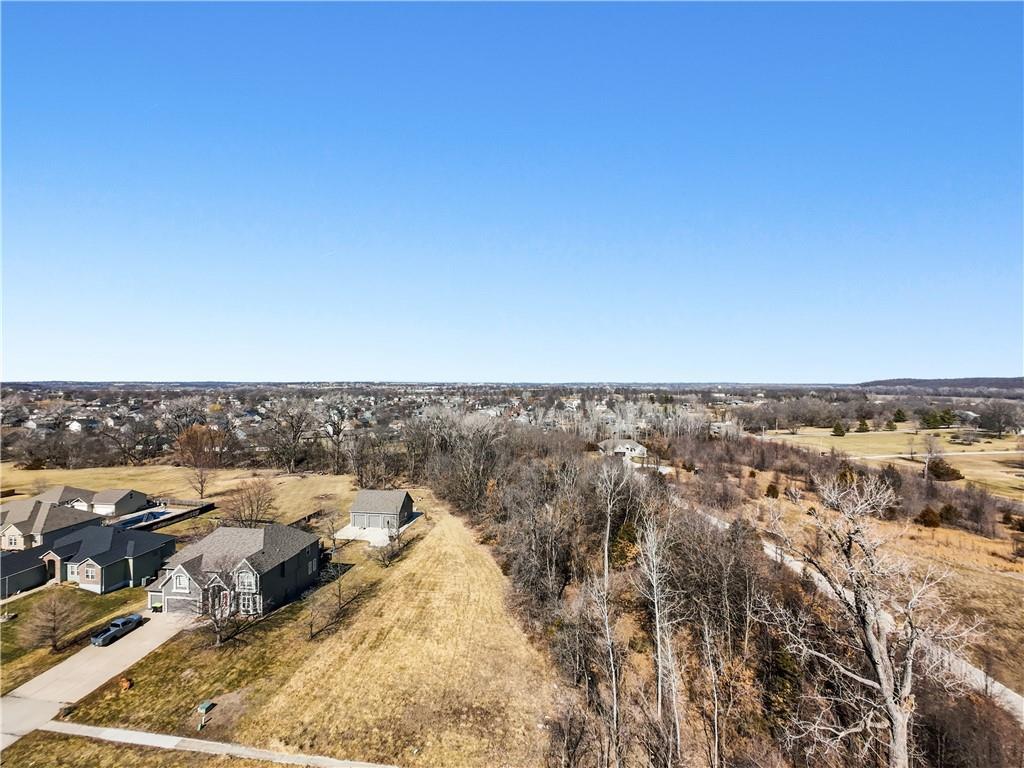 320 SW Ryan Rd, Grain Valley, MO 64029 - photo 1