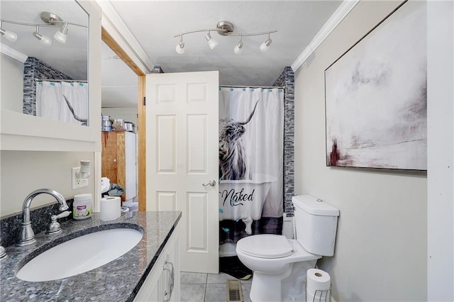 full bath featuring toilet, visible vents, crown molding, and vanity