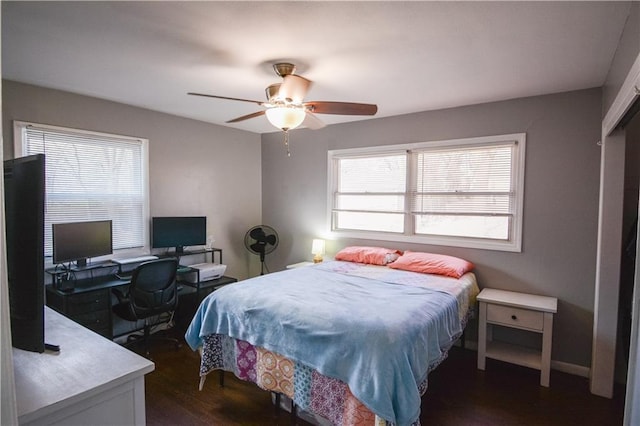 bedroom featuring a ceiling fan