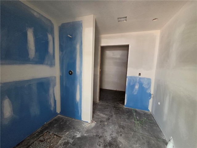542 N Lexington St, Adrian, MO 64720 - view of spare room