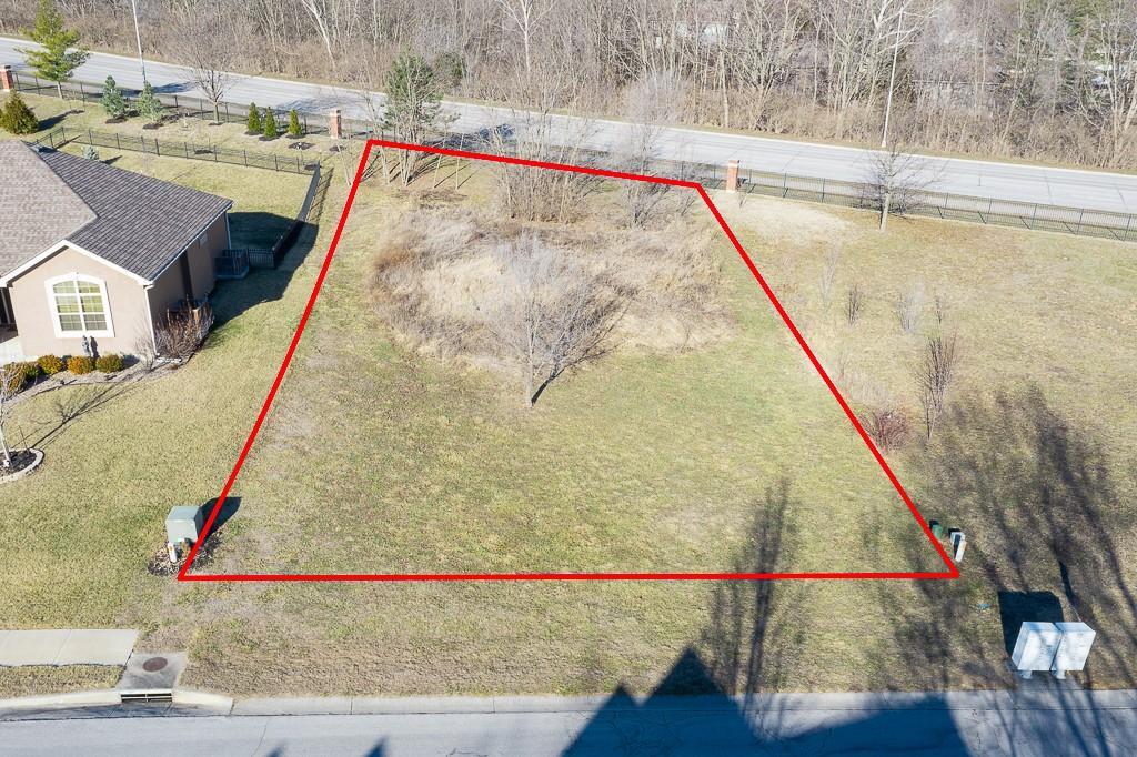 1933-1937 Edgewood Dr, Leavenworth, KS 66048 - photo 4