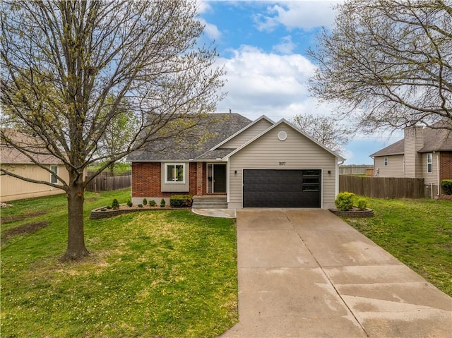 1597 Essex Dr, Warrensburg, MO 64093 - photo 1