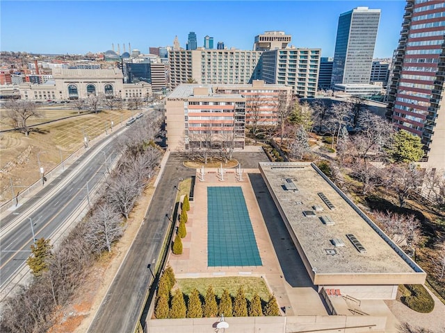 drone / aerial view with a view of city