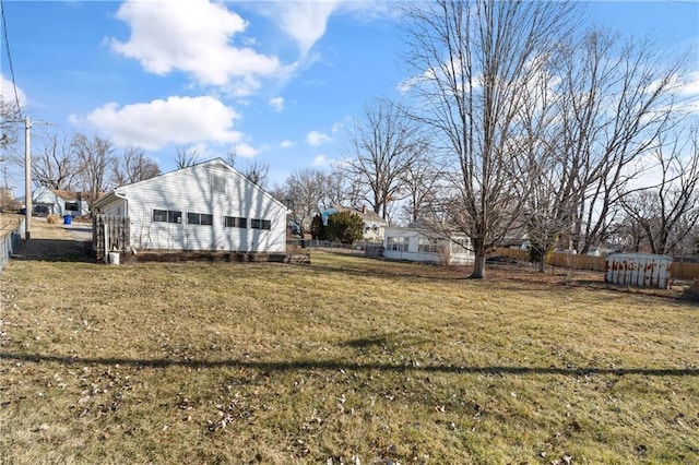 view of yard featuring fence