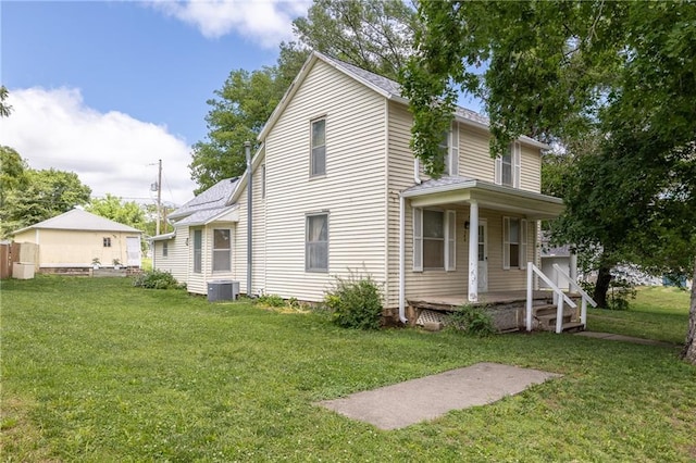 304 Hamilton St, Oskaloosa, KS 66066 - photo 2