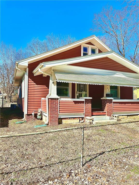 bungalow-style house featuring a porch