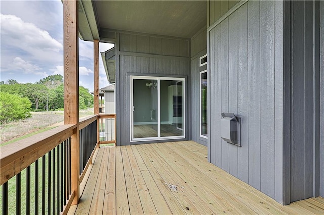 10216 N Winchester Ave, Kansas City, MO 64156 - view of deck