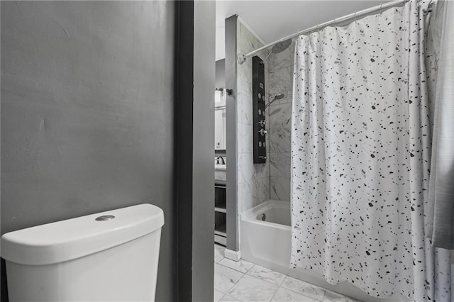 904 E Golf Hill Dr, Excelsior Springs, MO 64024 - full bath with marble look tile flooring, shower / tub combo with curtain, and toilet