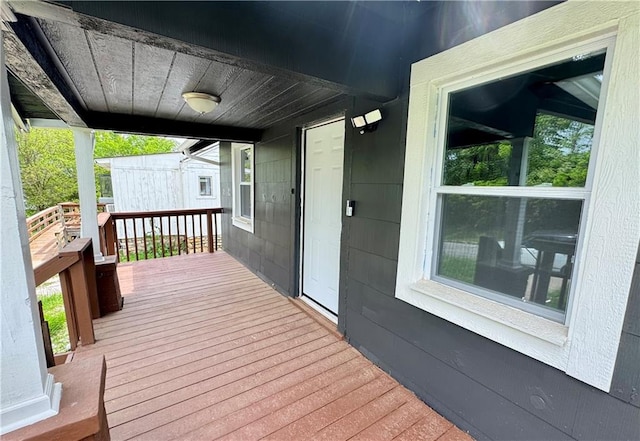 3003 E 52nd St, Kansas City, MO 64130 - view of deck