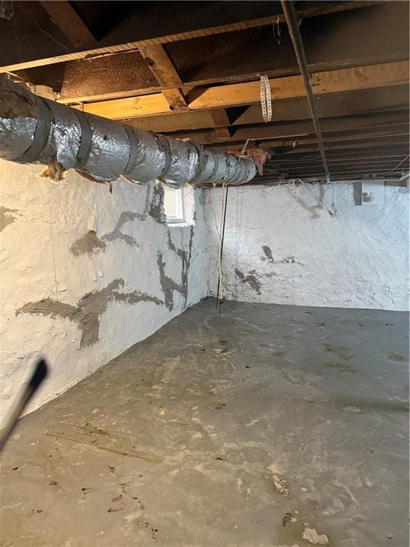 view of unfinished basement