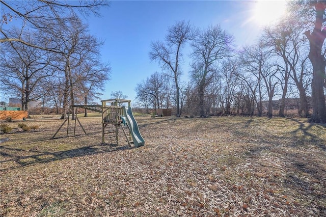 view of yard featuring a playground