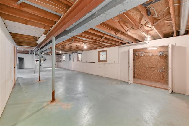 3824 SW Windemere Dr, Lees Summit, MO 64082 - view of below grade area