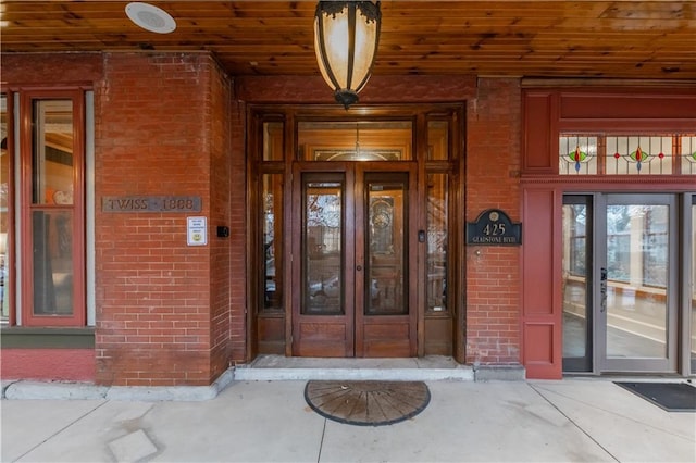 property entrance with a porch