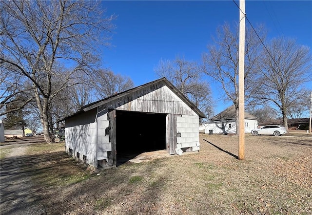 view of outdoor structure featuring an outdoor structure