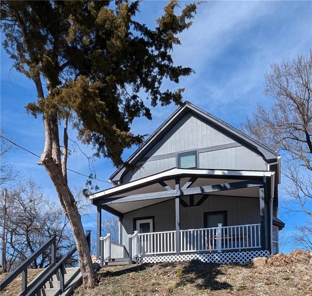 view of front of property with covered porch