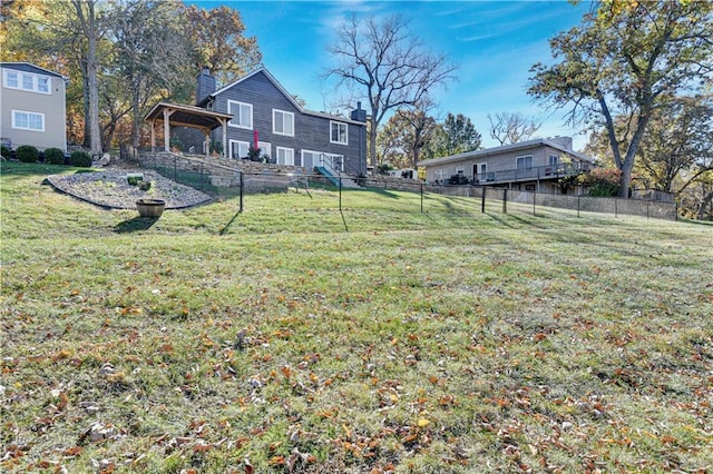 view of yard featuring fence