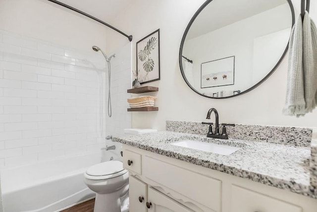 15905 W 152nd Ter, Olathe, KS 66062 - full bath featuring vanity, bathtub / shower combination, and wood finished floors