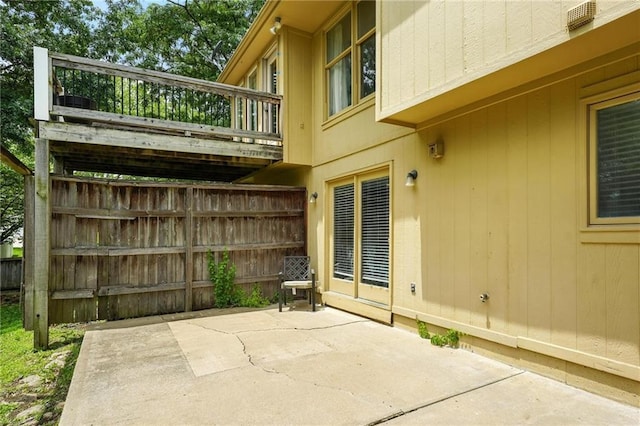 906 N Cedarcrest Dr, Olathe, KS 66061 - view of patio