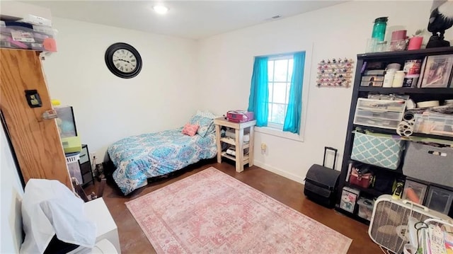 1147 Fern Rd, Fort Scott, KS 66701 - bedroom featuring baseboards