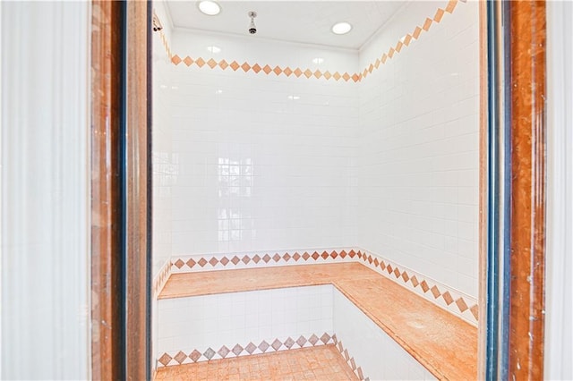 bathroom with recessed lighting