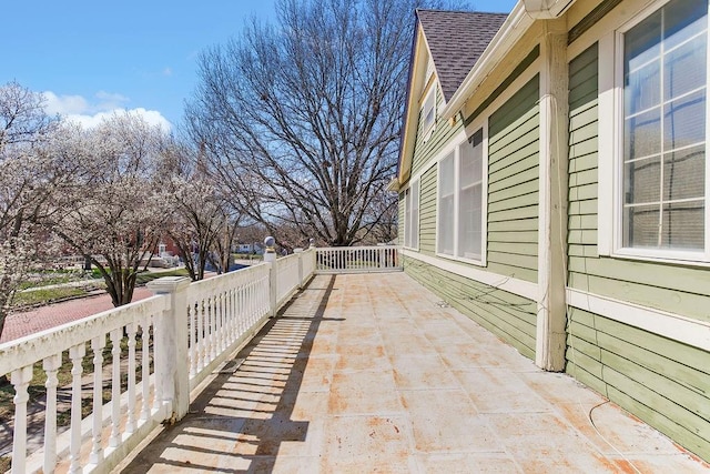 510 E Chippewa St, Paola, KS 66071 - view of patio