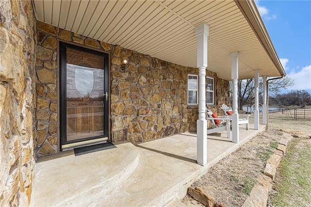 view of patio / terrace with covered porch