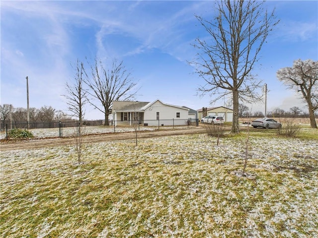 view of yard featuring a fenced front yard