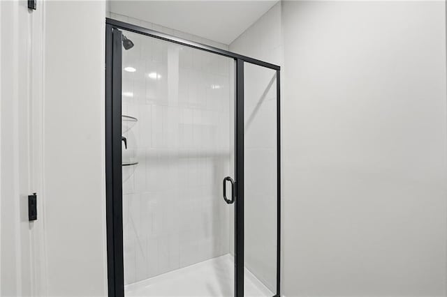 1506 NW 106th Ter, Kansas City, MO 64155 - full bathroom with a stall shower
