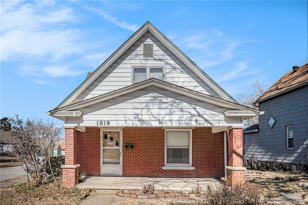 1818 Grandview Blvd, Kansas City, KS 66102 - photo 1