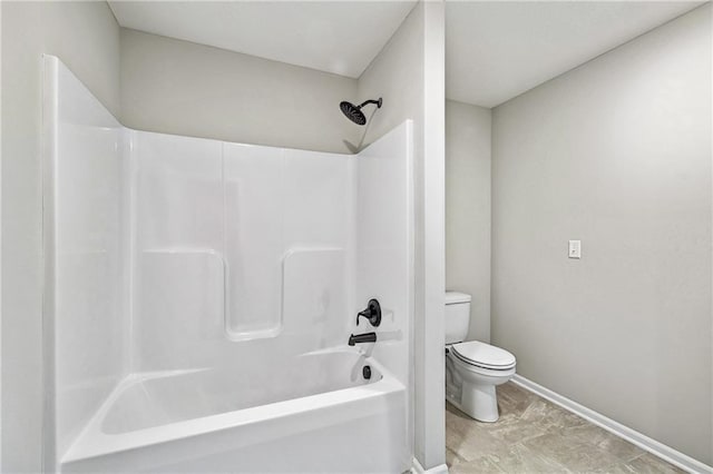 full bathroom featuring shower / bathtub combination, toilet, and baseboards