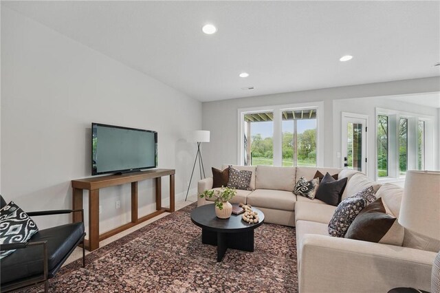 1510 NW 106th Ter, Kansas City, MO 64155 - living area with recessed lighting and baseboards
