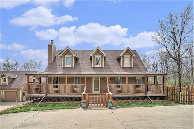 4623 Whispering Oaks Ln, Smithville, MO 64089 - country-style home with covered porch, fence, a chimney, and a shingled roof