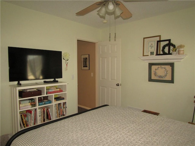 bedroom featuring carpet flooring and ceiling fan