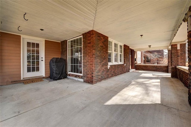 view of patio featuring covered porch and area for grilling