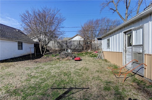 view of yard featuring fence