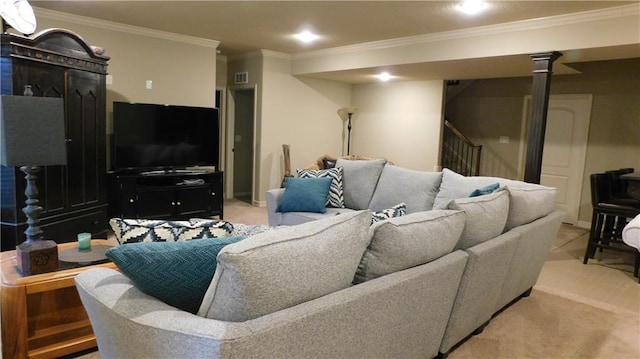 living room featuring visible vents, light carpet, baseboards, and ornamental molding