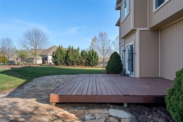 15498 Cedar Ln, Basehor, KS 66007 - view of wooden deck