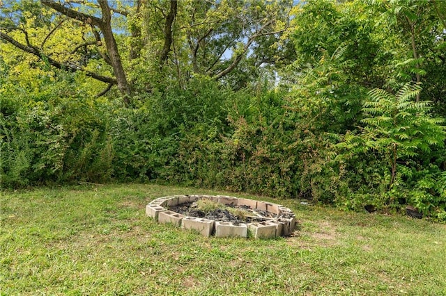 1310 Lawrence Ave, Kansas City, KS 66103 - view of yard with an outdoor fire pit