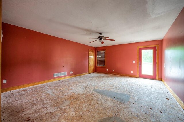 5200 NW Valley View Rd, Blue Springs, MO 64015 - unfurnished room featuring ceiling fan and baseboards