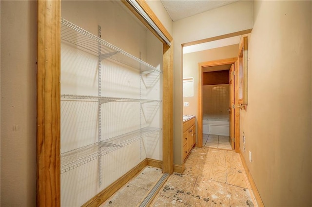 5200 NW Valley View Rd, Blue Springs, MO 64015 - view of closet