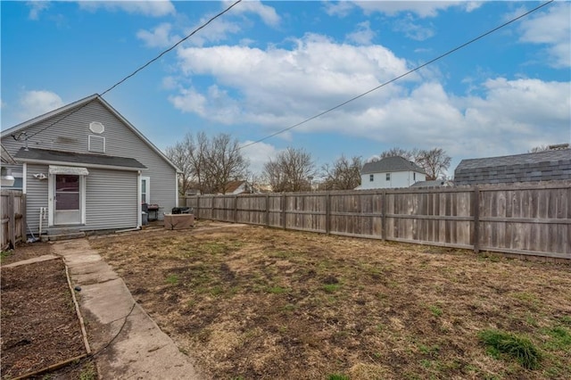 view of yard featuring fence