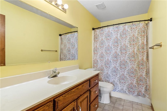 bathroom with shower / bath combo with shower curtain, visible vents, toilet, and vanity