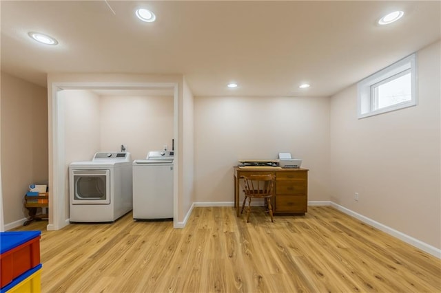 clothes washing area with recessed lighting, baseboards, light wood-style floors, and independent washer and dryer