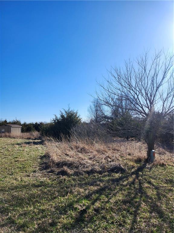 18 Nebraska Dr, Linn Valley, KS 66040 - photo 1